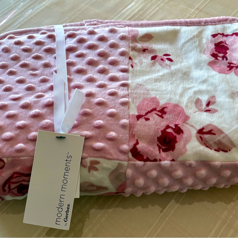 Gerber Baby Quilt, soft & warm, NWT